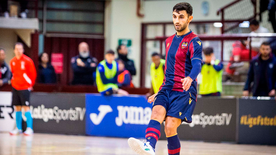 Rubi Lemos, durante un partido con el Levante UD FS.